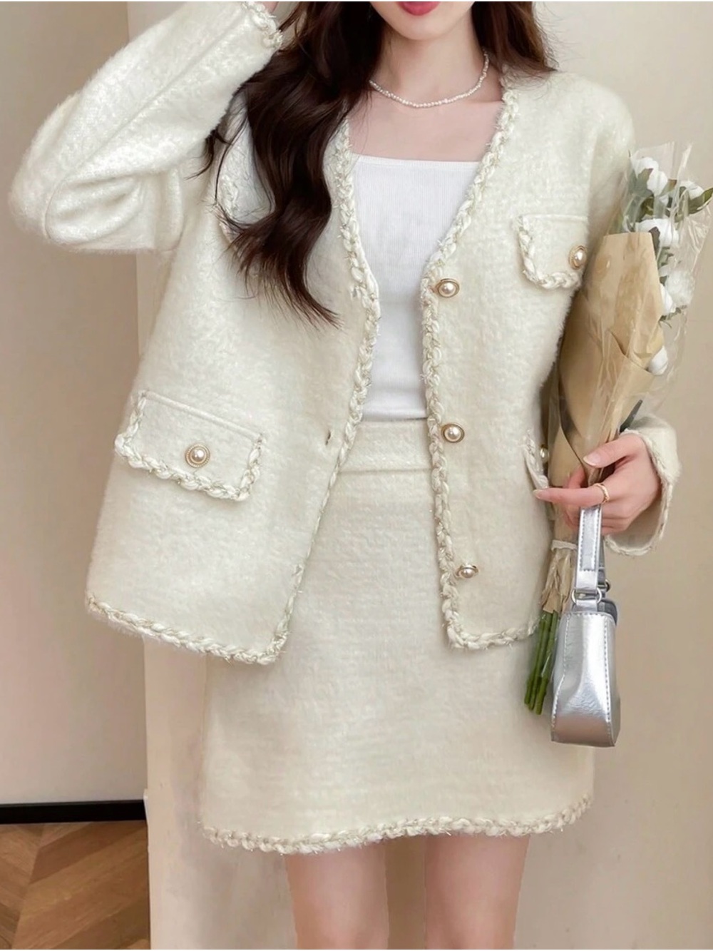 Cream Tweed Pearl-Button Jacket & Skirt Set - Picture 3 of 3